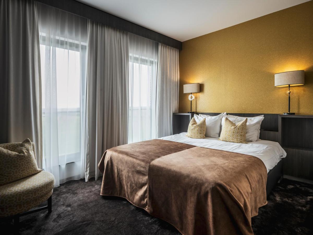 Van Der Valk Hotel Hoorn Exterior foto